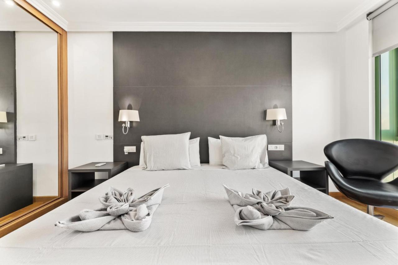 Home2Book Stylish Apartment Arrecife Beach Ngoại thất bức ảnh